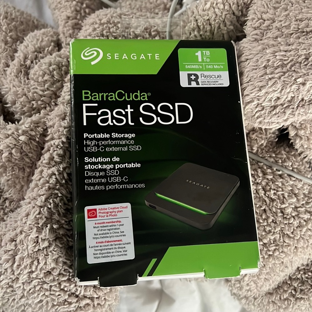 Brand New Fast SSD, Portable Storage USB-C Hard-drive